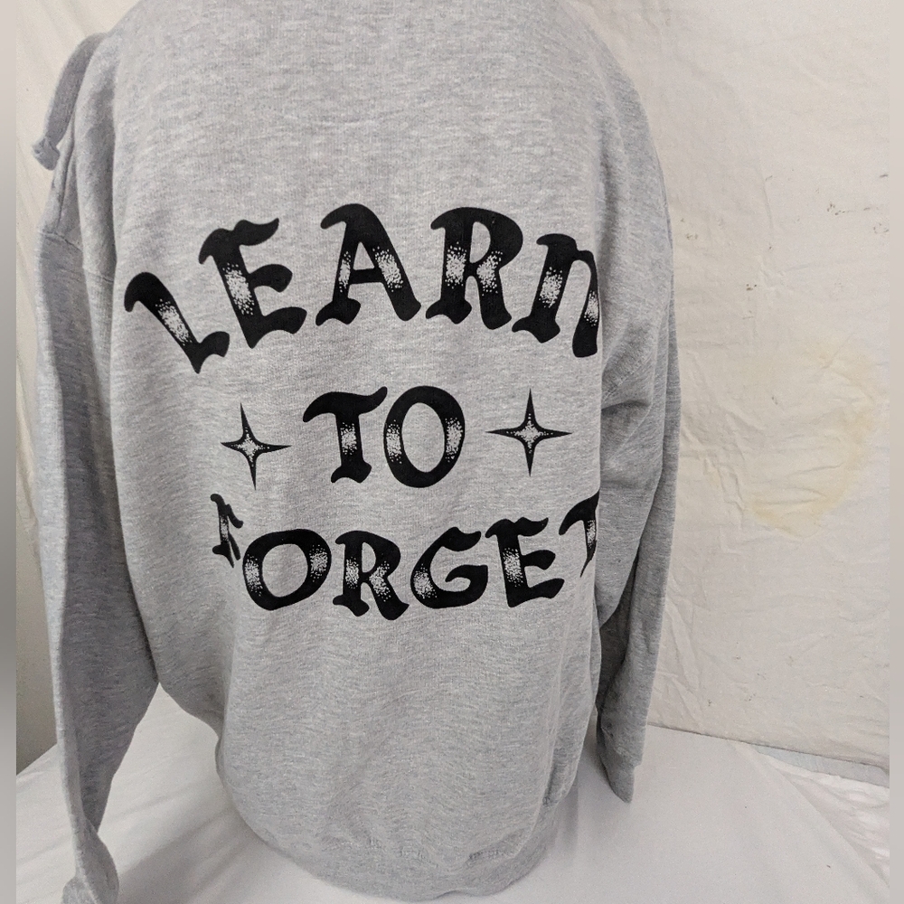 Learn To Forget Grey Hoodie NWOT Front Zip Size Large Unisex.